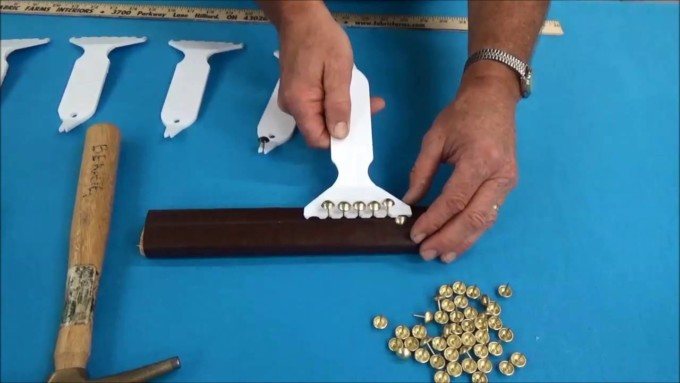 應(yīng)用裝飾內(nèi)飾泡釘大頭釘和釘頭修剪